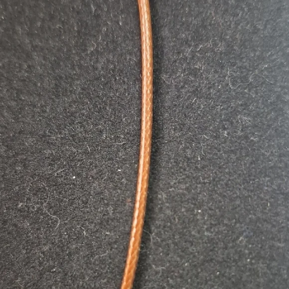 Silver Colored Triple Heart Pendant Necklace (J44) - Picture 4 of 5